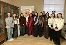 Просмотр студентами и преподавателями колледжа фильма «Кара Урман»