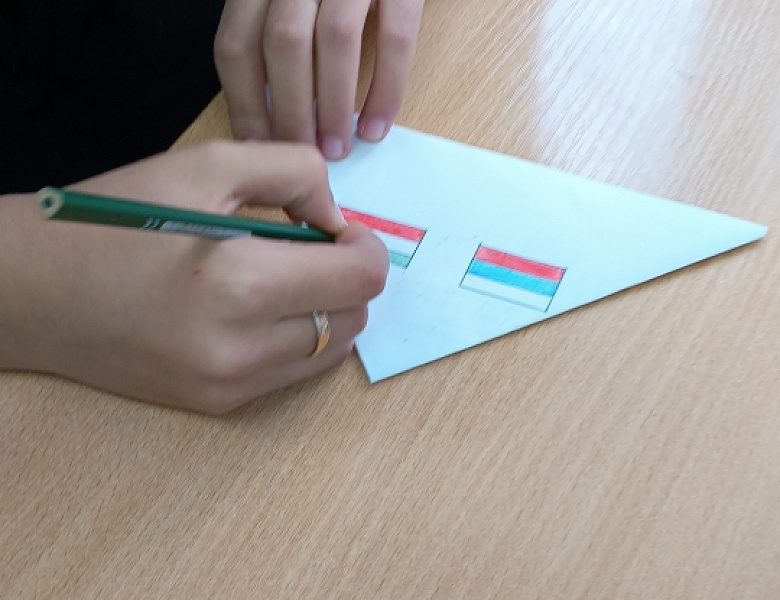 Продолжается акция по написанию писем бойцам СВО