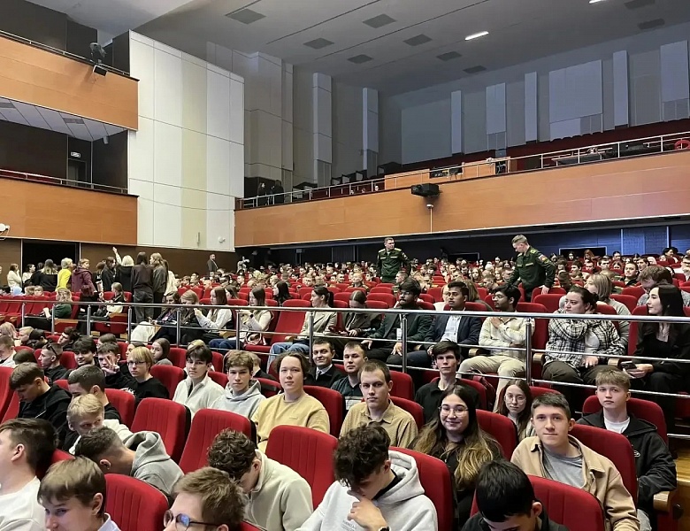 Встреча студентов колледжа со спортсменом-паралимпийцем