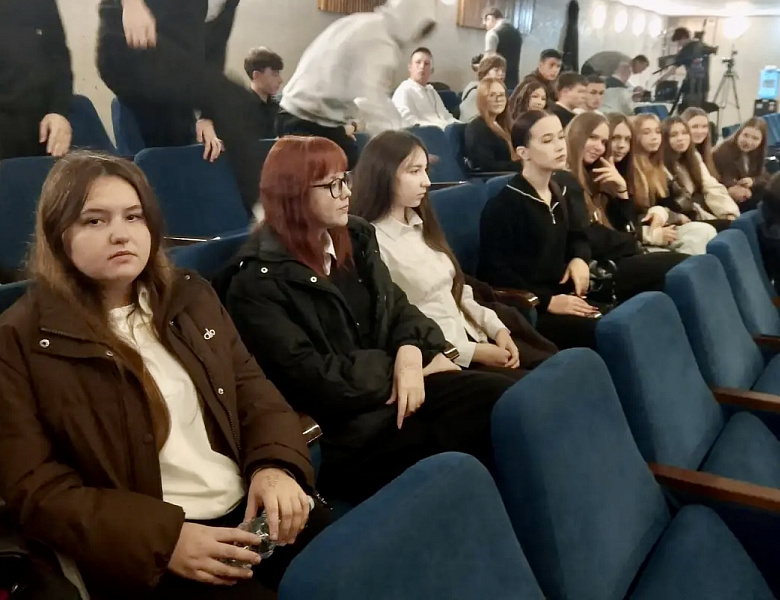 Наши студенты уже побывали на фестивале проекта «Книжный поезд»! 