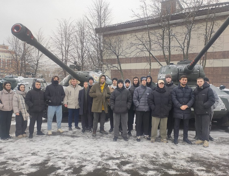 Посещение студентами Дня открытых дверей в  Казанском высшем танковом командном ордена Жукова Краснознаменном училище 04.03.25